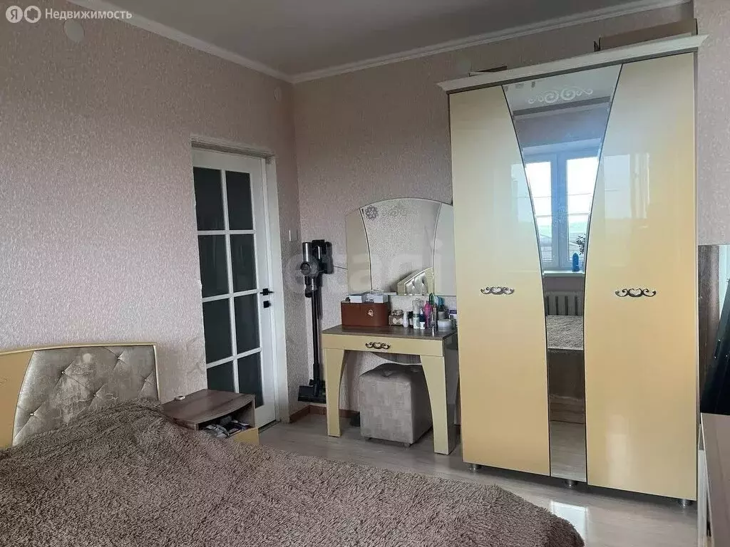 3-комнатная квартира: Тобольск, микрорайон 3Б, 19 (79 м) - Фото 1
