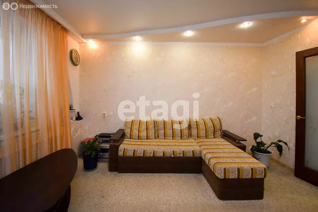 3-комнатная квартира: Тобольск, микрорайон 7А, 16 (65 м) - Фото 2