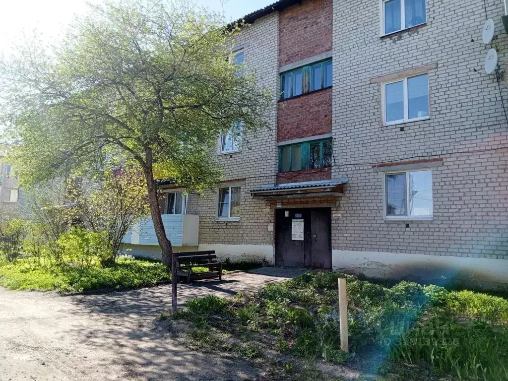 2-к кв. Свердловская область, Пышма пгт ул. Заводская, 16 (49.2 м) - Фото 0