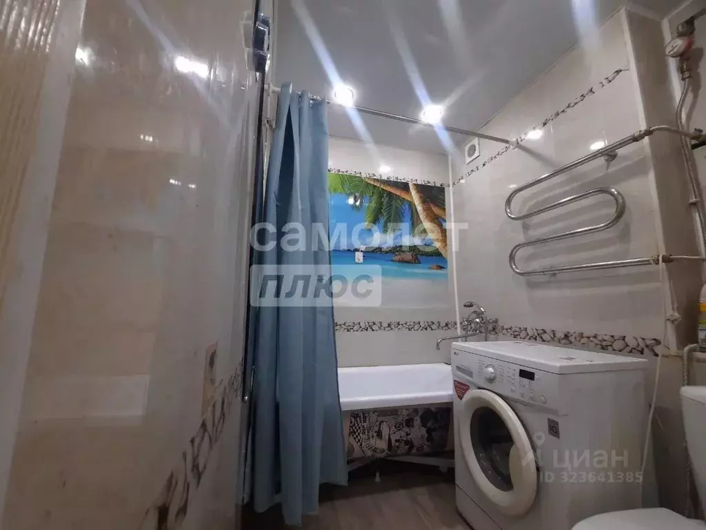 2-к кв. Хабаровский край, Комсомольск-на-Амуре ул. Котовского, 6 (41.8 ... - Фото 0