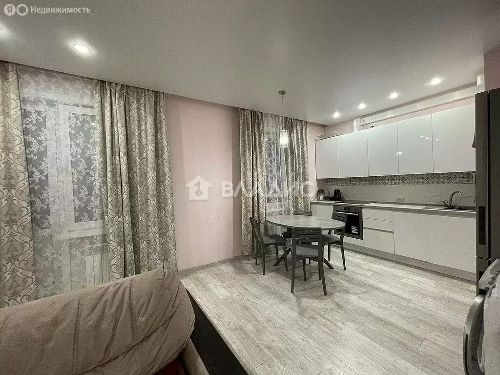 3-комнатная квартира: Улан-Удэ, Боевая улица, 7В (75.6 м) - Фото 1