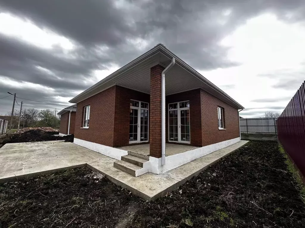 Дом в Краснодарский край, Краснодар пос. Российский, ул. Альпийская, 6 ... - Фото 1