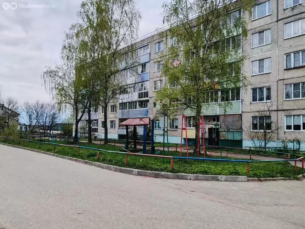 3-комнатная квартира: Октябрьский, 14 (71 м) - Фото 1