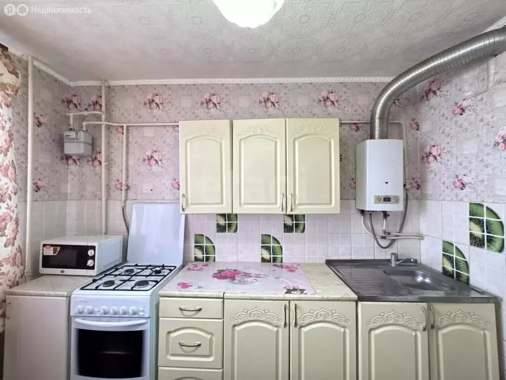 2-комнатная квартира: посёлок городского типа Куженер, Заречная улица, ... - Фото 1