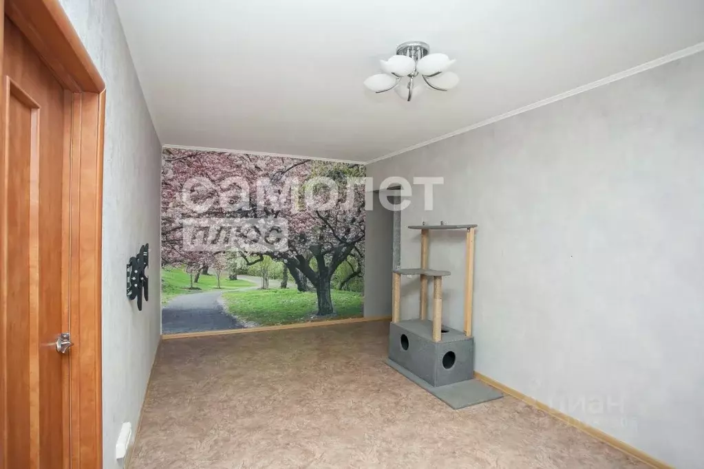 3-к кв. Кемеровская область, Кемерово ул. Терешковой, 28 (57.0 м) - Фото 0