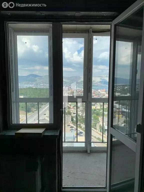 3-комнатная квартира: Новороссийск, улица Куникова, 55к1 (91.5 м) - Фото 1