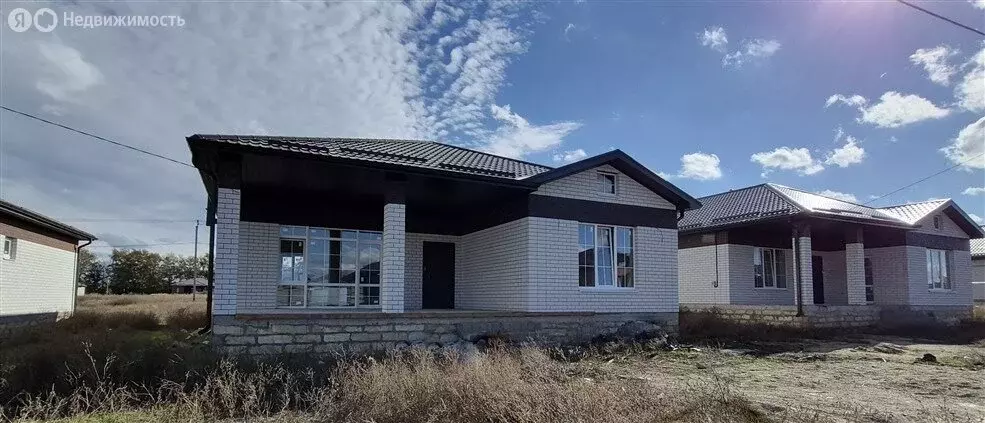 Дом в Михайловск, улица Андрея Кондратьева (150 м) - Фото 1