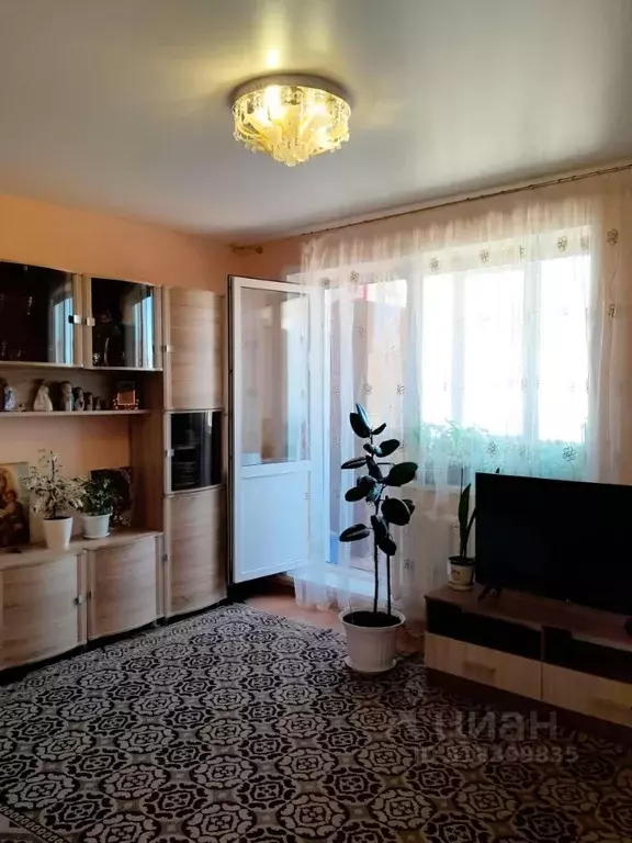 1-к кв. Самарская область, Жигулевск В-1 мкр, 35 (37.0 м) - Фото 1