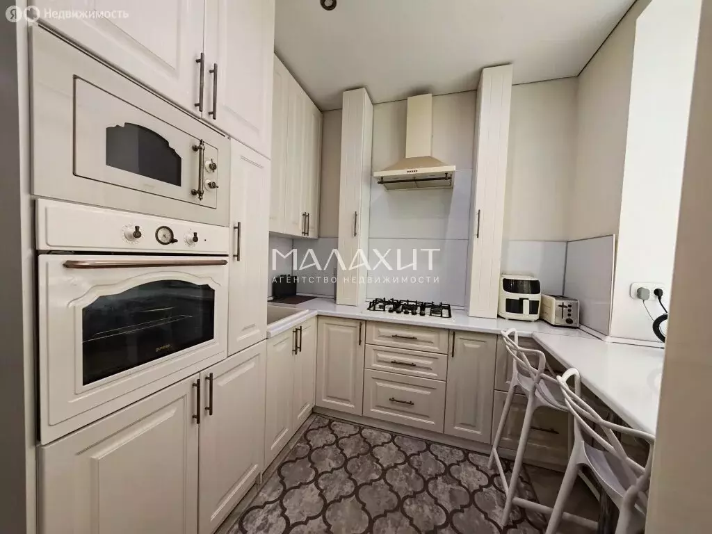 2-комнатная квартира: Самара, Молодогвардейская улица, 135 (74 м) - Фото 2