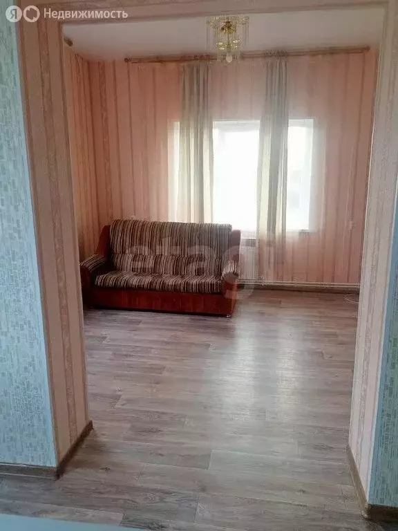 Дом в село Уват, квартал Правый Берег, 1-я Набережная улица (66.4 м) - Фото 0