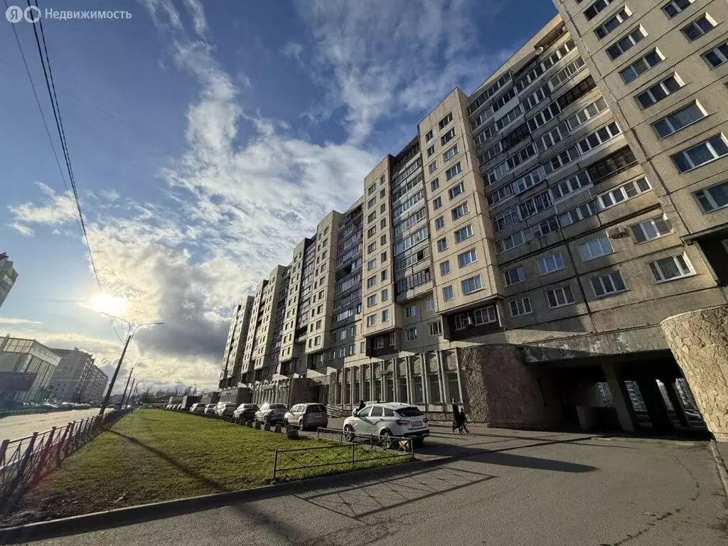 3-комнатная квартира: Колпино, улица Ижорского Батальона, 7 (70 м) - Фото 1