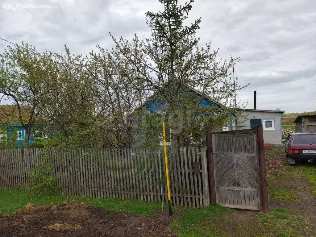 Дом в село Изюмовка, Школьная улица (92.4 м) - Фото 1