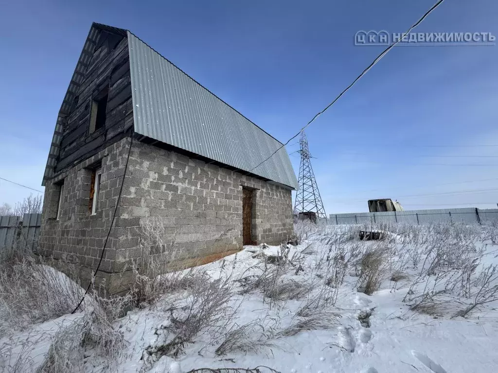 Дом в Оренбургская область, Оренбургский район, Ленинский сельсовет, ... - Фото 1