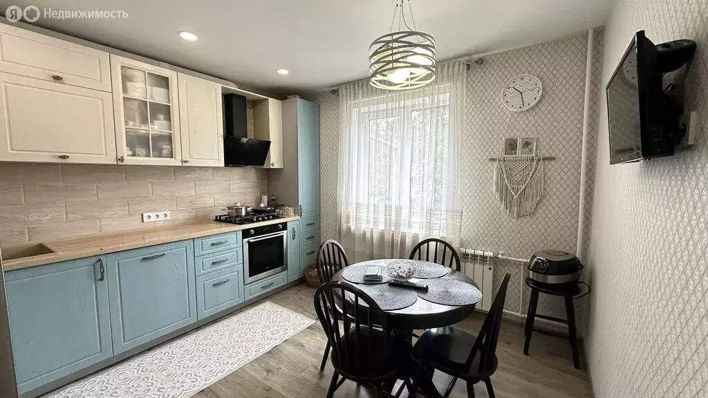 3-комнатная квартира: Курган, жилой район Заозёрный, 5-й микрорайон, ... - Фото 1