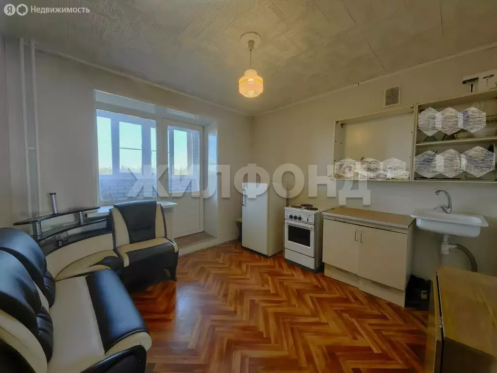 2-комнатная квартира: Бердск, Боровая улица, 4/9 (58.4 м) - Фото 2