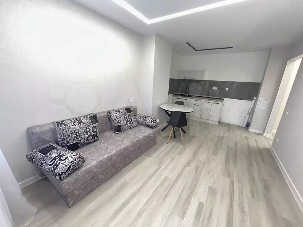 3-к. квартира, 56 м, 6/10 эт. - Фото 0