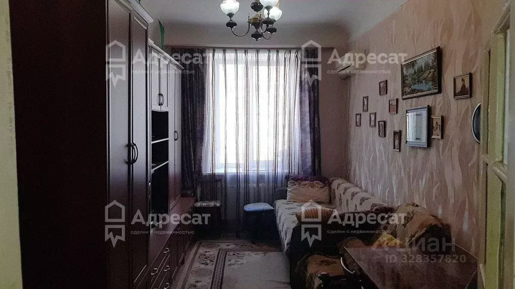3-к кв. Волгоградская область, Волгоград Советская ул., 28 (71.7 м) - Фото 1
