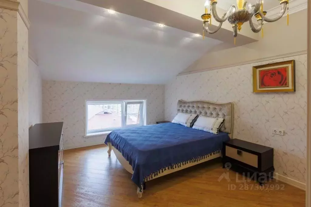 1-к кв. Дагестан, Каспийск ул. М. Халилова, 38 (120.0 м) - Фото 0