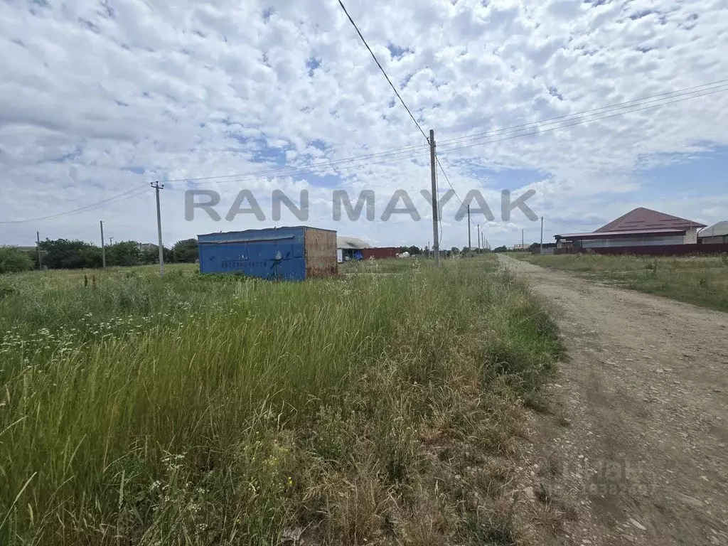 Участок в Адыгея, Майкоп городской округ, пос. Родниковый ул. ... - Фото 1