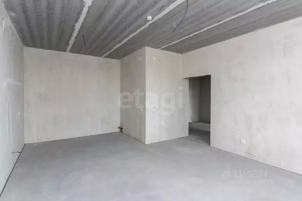 2-к кв. Тюменская область, Тюмень ул. Николая Федорова, 26 (79.4 м) - Фото 0