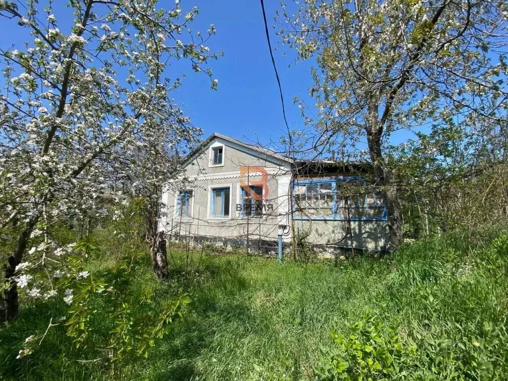 Дом в Крым, Бахчисарайский район, с. Голубинка ул. Ленина, 74 (69 м) - Фото 0
