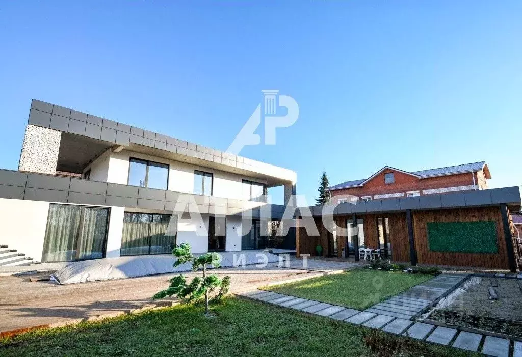 Коттедж в Омская область, Омск ул. И.П. Сальцына, 22 (496 м) - Фото 2