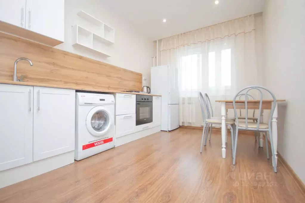 2-к кв. Ульяновская область, Ульяновск Камышинская ул., 68 (55.0 м) - Фото 1