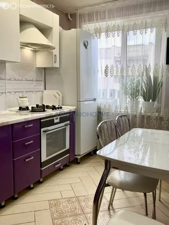 3-комнатная квартира: Нижний Новгород, проспект Бусыгина, 45А (60.5 м) - Фото 0