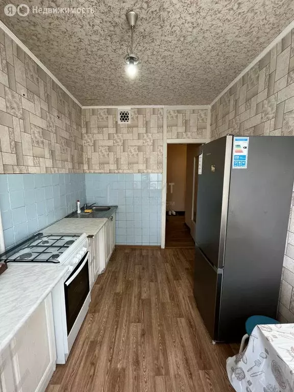 3-комнатная квартира: Нижнекамск, проспект Химиков, 102 (64 м) - Фото 1