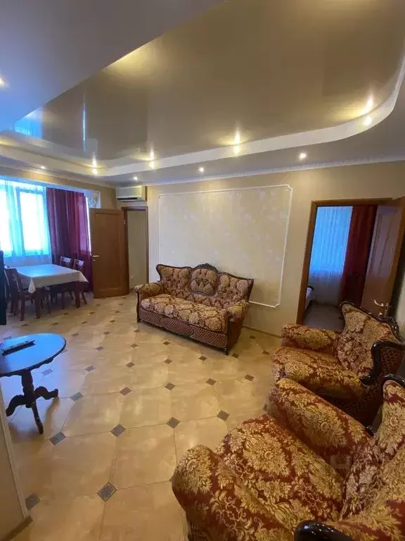 3-к кв. Краснодарский край, Сочи Центральный мкр, ул. Роз, 23 (60.0 м) - Фото 0
