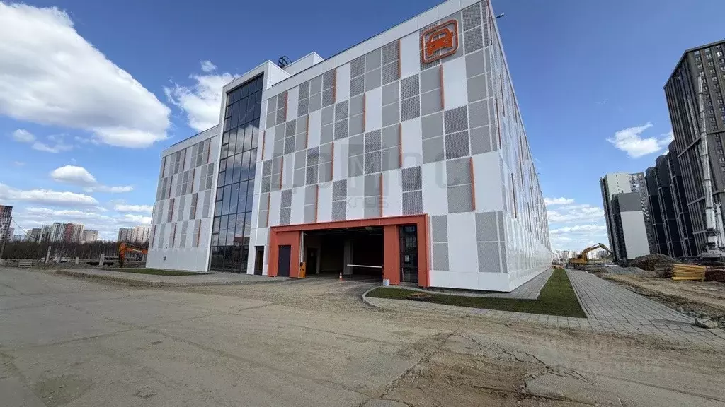 Гараж в Свердловская область, Екатеринбург ул. Академика Шварца, 15 ... - Фото 1