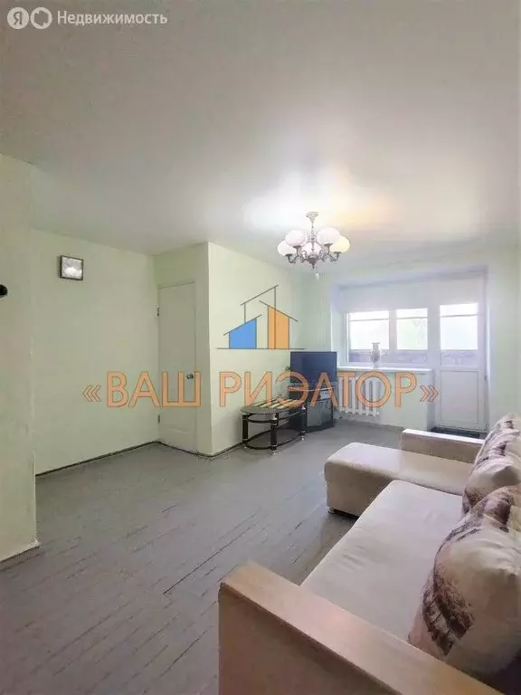 2-комнатная квартира: Губкин, улица Кирова, 42 (43.7 м) - Фото 2