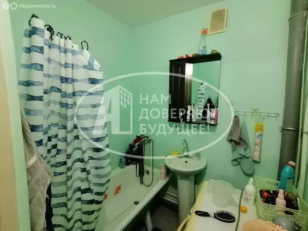 2-комнатная квартира: Нытва, проспект Ленина, 26/6 (67.9 м) - Фото 0