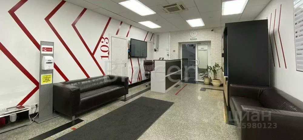 Офис в Москва ул. Земляной Вал, 68/18С5 (500 м) - Фото 1