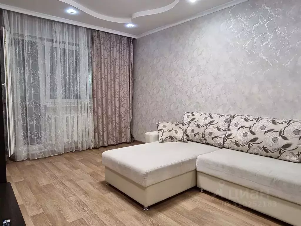 2-к кв. Ханты-Мансийский АО, Когалым ул. Градостроителей, 2А (55.0 м) - Фото 1