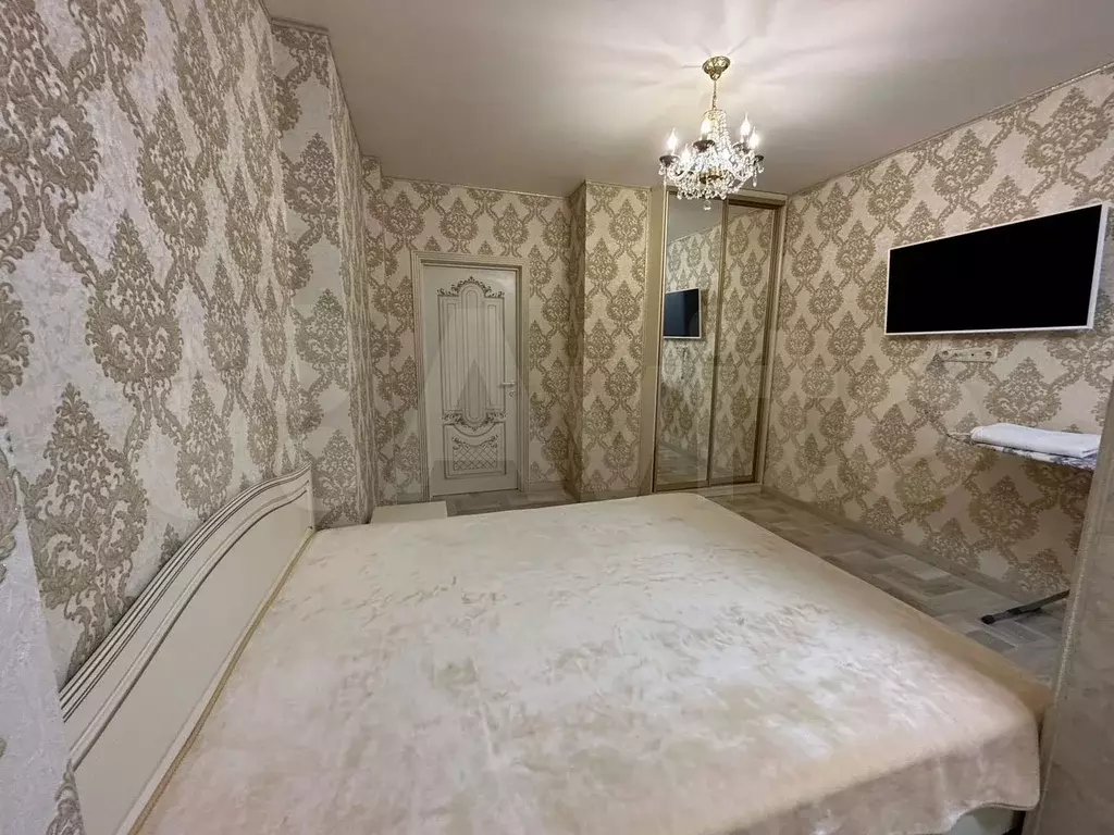2-к. квартира, 62,5 м, 2/9 эт. - Фото 1