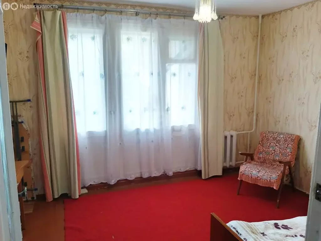 2-комнатная квартира: Бахчисарай, улица Фрунзе, 50 (50 м) - Фото 0