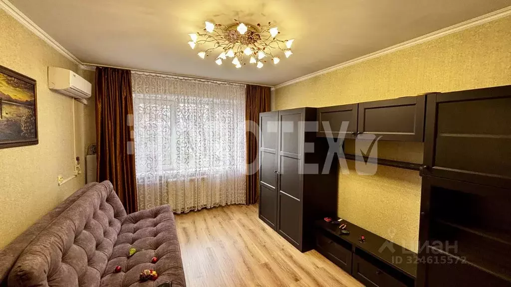 3-к кв. Краснодарский край, Крымск Вишневая ул., 3 (80.0 м) - Фото 1