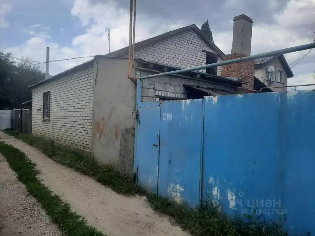 Дом в Саратовская область, Саратов ул. Имени В.Г. Рахова, 210 (98 м) - Фото 0