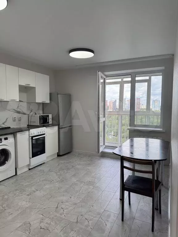2-к. квартира, 50 м, 8/17 эт. - Фото 1