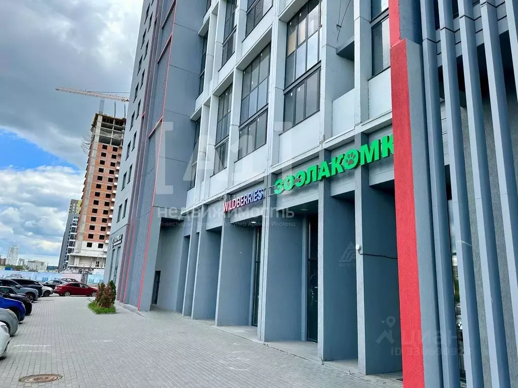 Торговая площадь в Челябинская область, Челябинск наб. Героя России ... - Фото 2