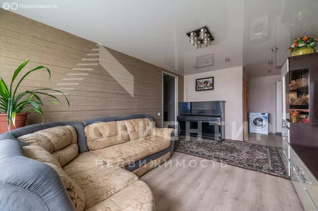 3-комнатная квартира: Екатеринбург, Автомагистральная улица, 3 (64.2 ... - Фото 1