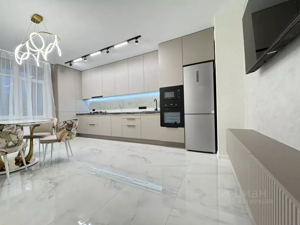 2-к кв. Ставропольский край, Ставрополь просп. Российский, 15к1 (81.0 ... - Фото 1