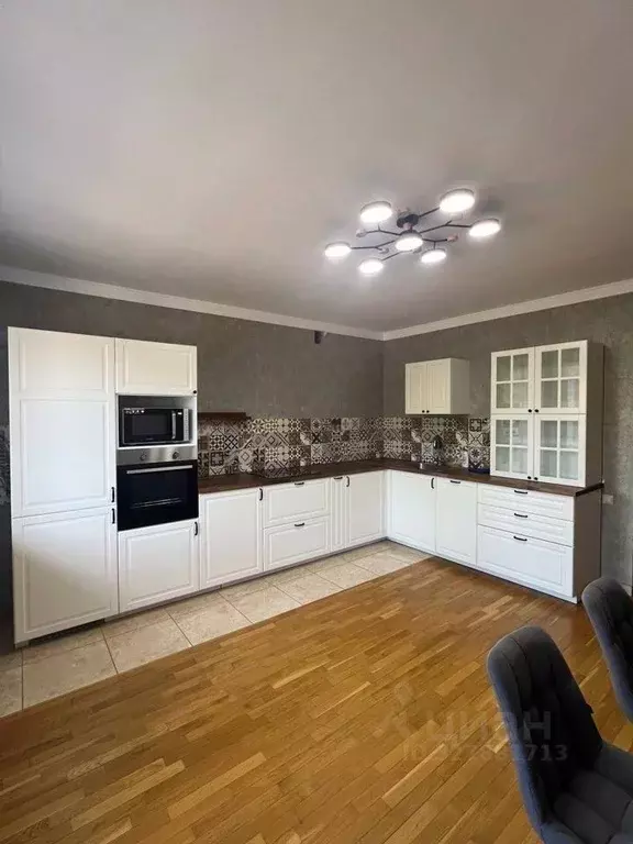 3-к кв. Самарская область, Самара ул. Венцека, 111 (120.0 м) - Фото 1