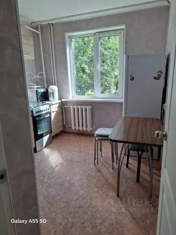 2-к кв. Хабаровский край, Хабаровск Тихоокеанская ул., 176 (53.0 м) - Фото 0