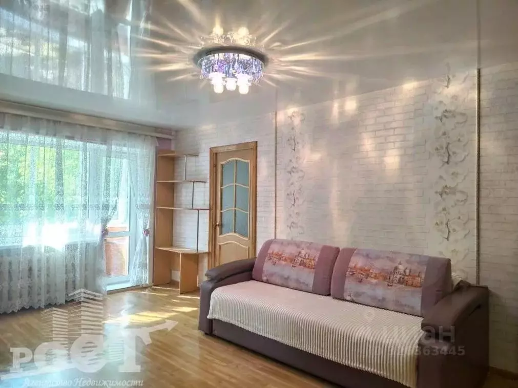 2-к кв. Приморский край, Артем пл. Ленина, 3 (44.4 м) - Фото 1