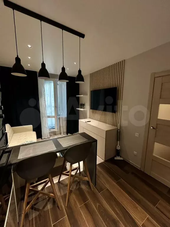 1-к. квартира, 37 м, 7/10 эт. - Фото 1