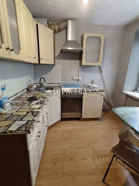 1-к кв. Белгородская область, Старый Оскол Интернациональный мкр, 14 ... - Фото 1