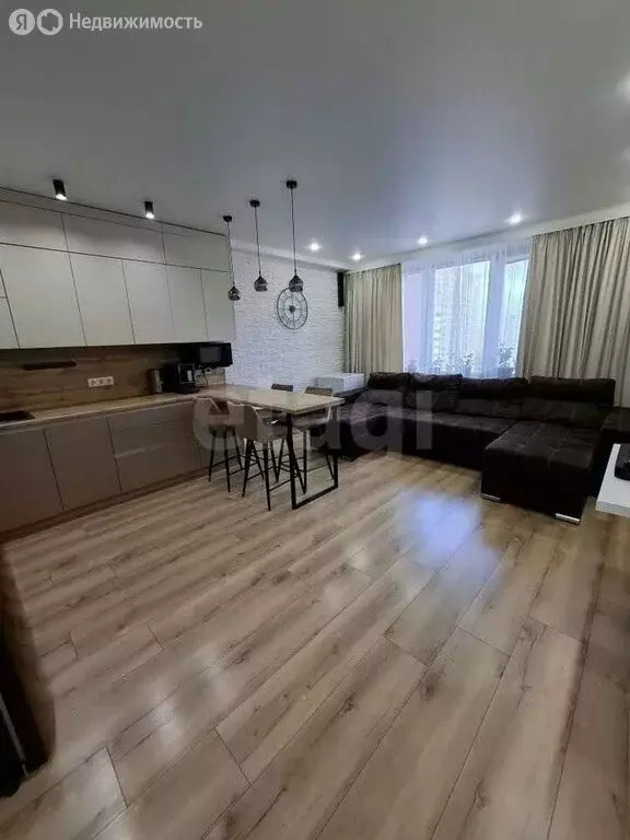 3-комнатная квартира: Тюмень, Заречный проезд, 37к1 (81 м) - Фото 2