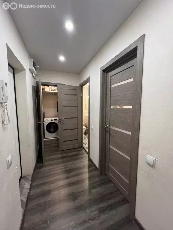 2-комнатная квартира: Мурманск, улица Куйбышева, 1А (43 м) - Фото 1